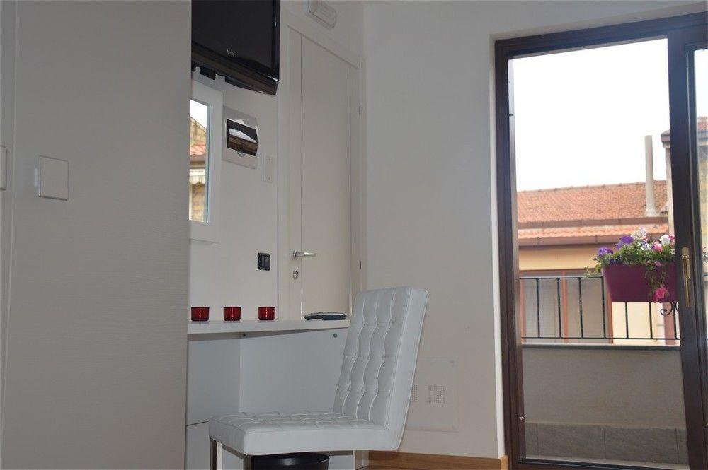 B&B Porta Delle Madonie Campofelice Di Roccella Eksteriør billede